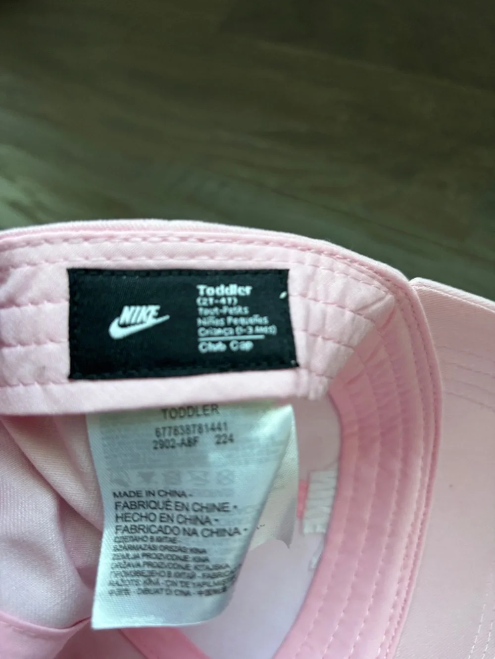 Nike Club Cap Nike Swoosh embroidered logo,velcro back,6 vent panel, summer sun